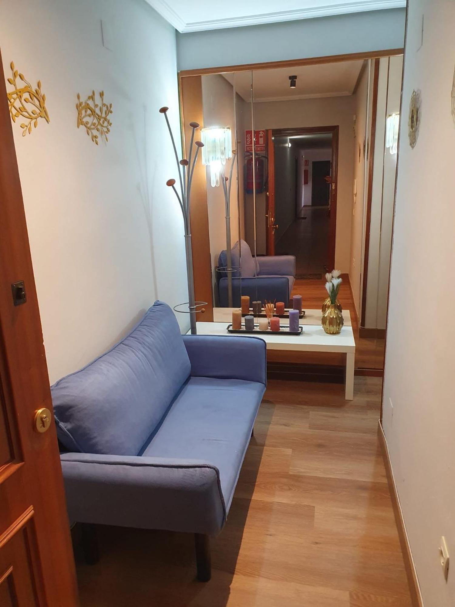 Vistas Monte Naranco Apartamento Con Parking 5Euros Al Dia 奥维耶多 外观 照片