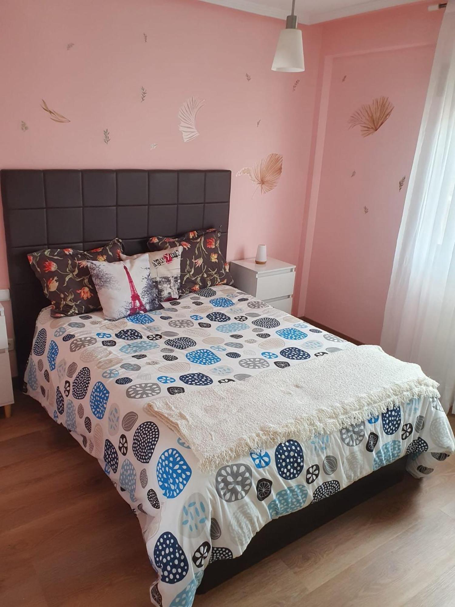 Vistas Monte Naranco Apartamento Con Parking 5Euros Al Dia 奥维耶多 外观 照片
