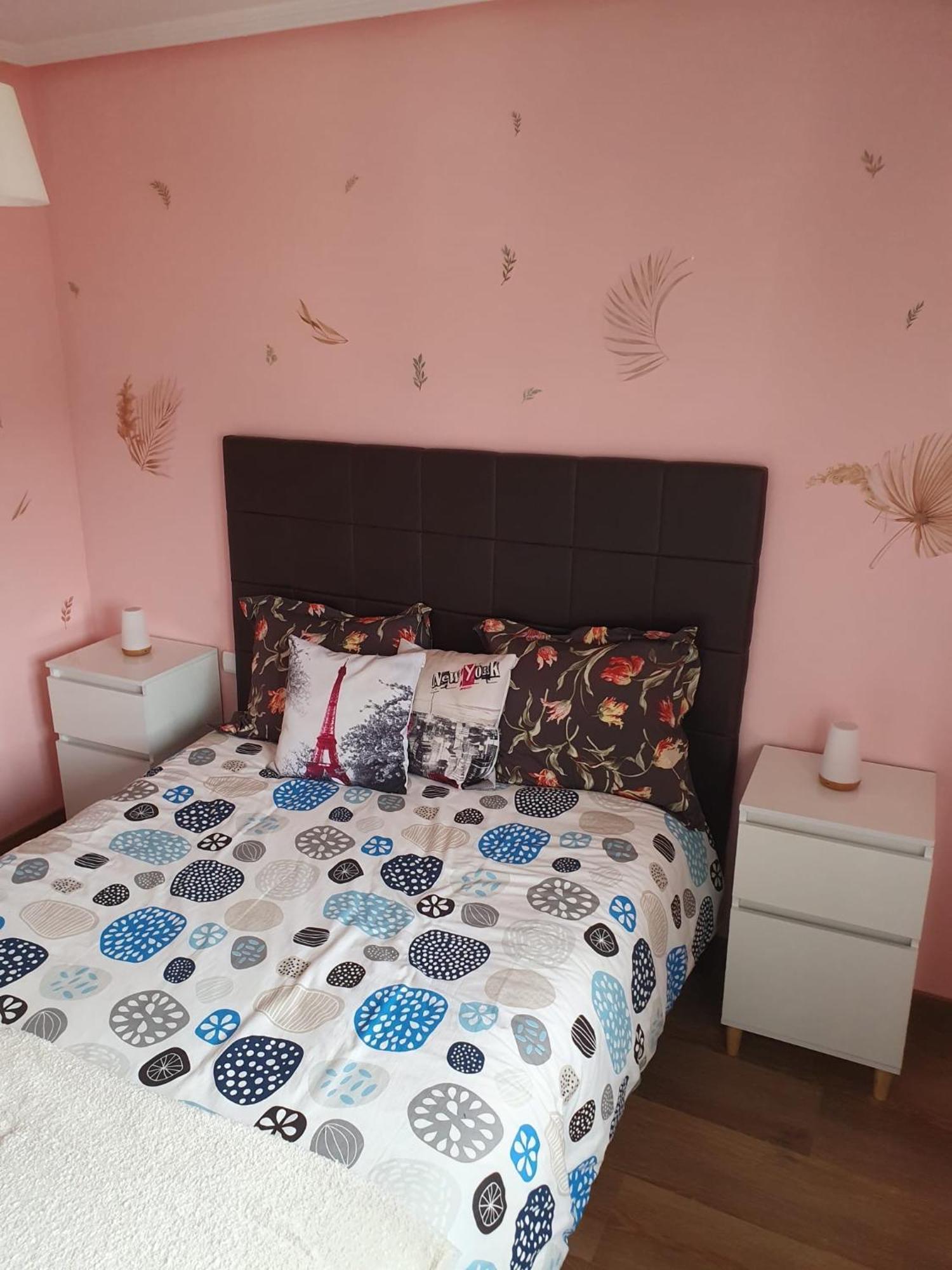 Vistas Monte Naranco Apartamento Con Parking 5Euros Al Dia 奥维耶多 外观 照片
